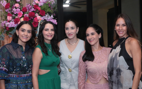 Estefanía Franco, Violeta Adum, Diana Plaza, María Sol Negrete y Bianca Salame.