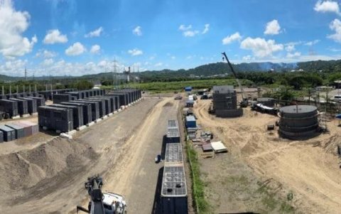 Una toma general de la Central Esmeraldas III.