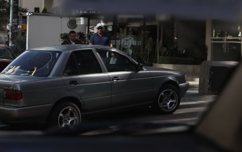 Inseguridad. El alquiler informal de estacionamientos es aprovechado por delincuentes para ocultar armas y sustancias.