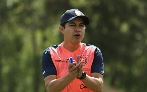 Eduardo Moscoso es el seleccionador de Ecuador Femenino durante la Liga de Naciones Conmebol.