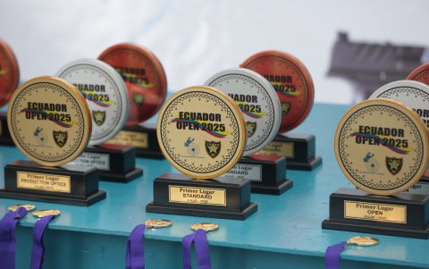 Los trofeos del Ecuador Open que se repartieron entre los mejores.