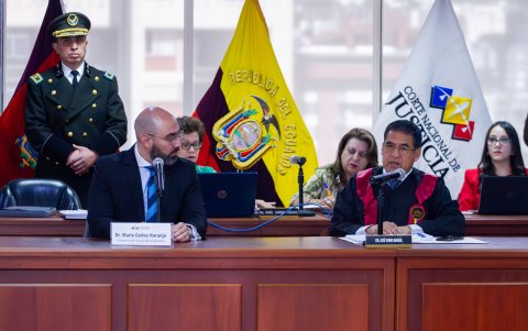 José Suing, presidente encargado de la Corte Nacional, renovó su confianza a Mario Godoy.