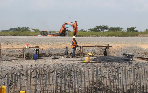El Quinto Puente o Viaducto Sur de Guayaquil es una obra largamente prometida por los gobiernos de turno.