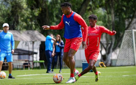 Los albos apelan al poderío ofensivo de Michael Estrada en el ataque.