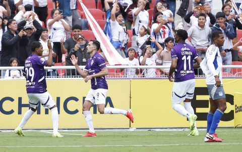 Liga de Quito venció a Emelec en el estadio Rodrigo Paz en la fecha 20 de LigaPro.