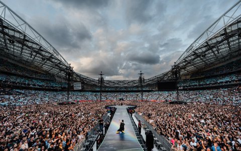 Emmanuel Kelly ya se había presentado junto a Coldplay.