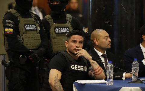 El sentenciad por delincuencia organizada Daniel Salcedo compareció en la Comisión de Fiscalización.