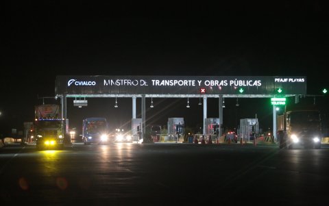 La oscuridad también se registra en los alrededores del peaje de Playas.