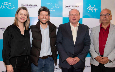 Stephi Paradi, Juan Egüez, Gustavo Mansur y Byron Clerque.