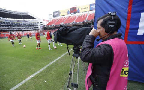 La Liga Pro atraviesa una nueva reducción de valores por derechos de TV en este año.