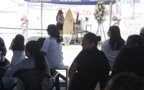 Velación de una de las víctimas de la masacre, Carlos Yagual Carrillo, hijo del Concejal del cantón Playas, Carlos Yagual Reynoso.