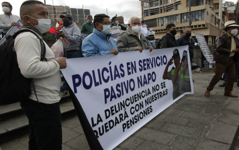 Protesta de afectados por el caso Isspol.