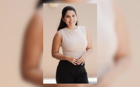 Michelle Coello subraya que no existen alimentos milagrosos, pero sí patrones alimentarios efectivos que fortalecen el cabello y previenen su caída.