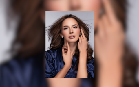 Líder turística y educadora que conecta Ecuador con el mundo.