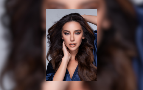 Modelo y cantante que visibiliza la salud mental con autenticidad.