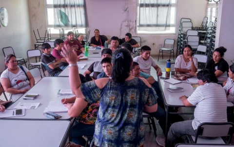 Las personas podrán estudiar de manera semipresencial en horarios intensivos y no intensivos