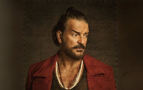 Ricardo Arjona tiene 61 años.