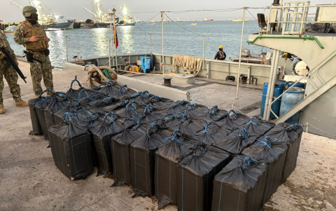 Guardia Costera de Ecuador realiza decomiso millonario de droga en el Pacífico.