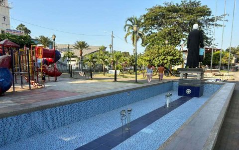 En el Parque Barreiro las piletas no funcionan adecuadamente. El mobiliario urbano asimismo está deteriorado.