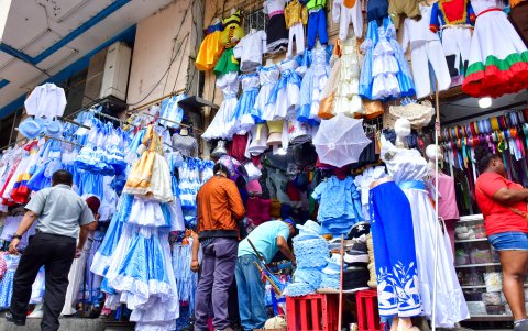 Diferentes calles tienen su característica en torno a ventas de productos.