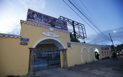 El deterioro de la plaza de toros es evidente. En la noche la zona es insegura.