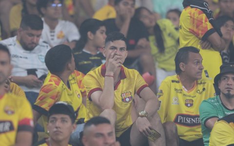 Los socios toreros lamentan la derrota de su equipo 1-0 ante LDU, el pasado jueves 24 de junio.