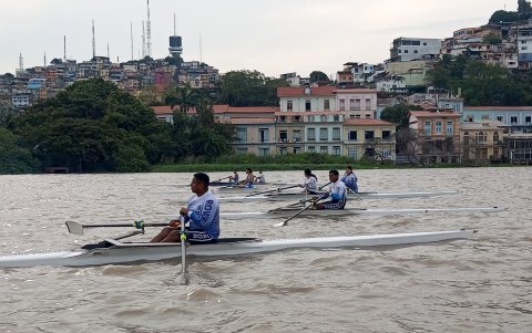 Las prácticas se hacen en el río Guayas y Babahoyo.