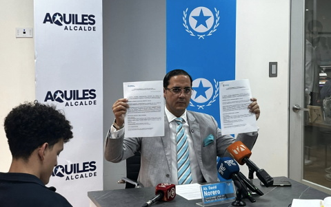 Abogado David Norero, coordinador legal del Cabildo, defiende la obra municipal en Ceibos y decía que oficio de Prefectura no detallaba las 