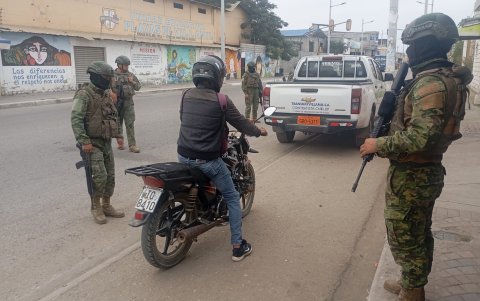 Desde el pasado 20 de julio, en el cantón se ejecutan operativos en distintos puntos y horas. Pese a ello, las familias se sienten vulnerables.