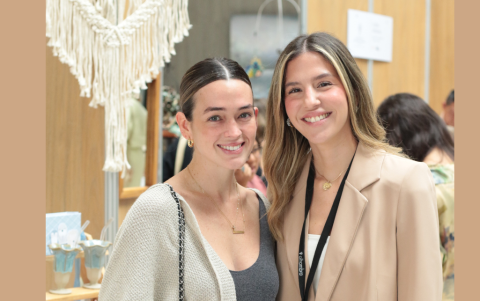 Amanda Pérez y Camila Correa.