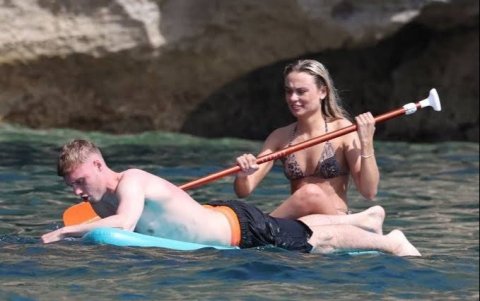 Connie Grace y Cole Palmer empezaron a salir en 2024.