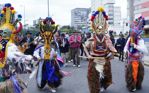 Las festividades populares de Urcuquí se realizan en honor a su canonización, así como durante fiestas nacionales y religiosas, entre las cuales destaca la reciente celebración de Santa Ana.