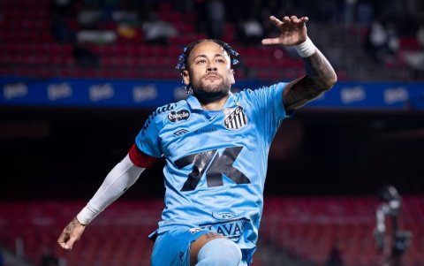 Neymar festejó por duplicado ante Juventude, por la fecha 18 del Brasileirao 2025.