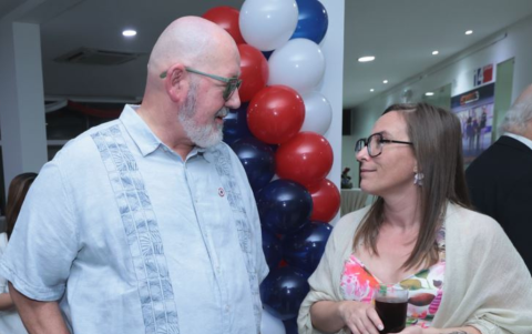 Stéphane Richard y Solene Haillard.