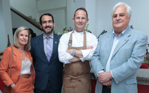 Catherine Burrus, Santiago Parra, Yves Revelly y Jean Paul Burrus.