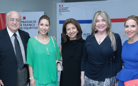 Juan Doumet, María Fernanda Mora de Souet, Olga de Doumet, Ivonne Baki y Consuelo Hidalgo Roca.
