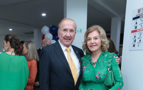 Agustín Loor e Isabel Noboa.