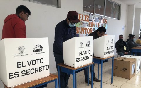 El presidente Daniel Noboa presentó las preguntas para una nueva consulta popular e incluyó una relacionada con la Asamblea