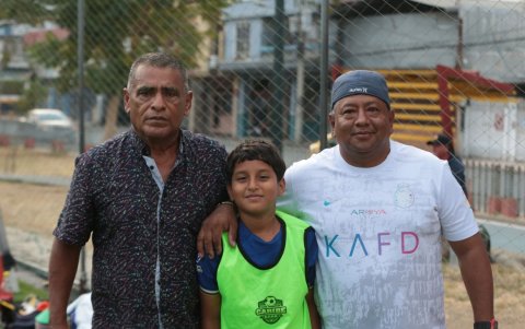 Fausto Pérez exarbitro junto a Eduardo y Cristian Burbano.