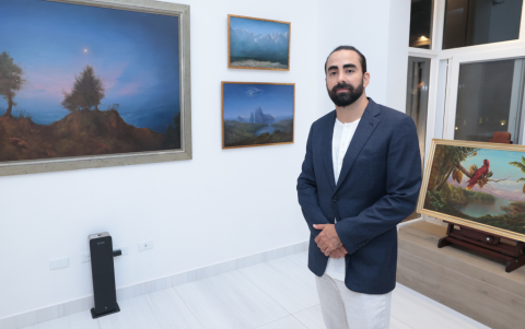 En su calidad de anfitrión, David Chonillo fue el encargado de hacer el recorrido guiado para sus invitados.