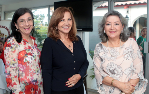Gisella Ferretti, Lili Sallago y Jenny Jaramillo.