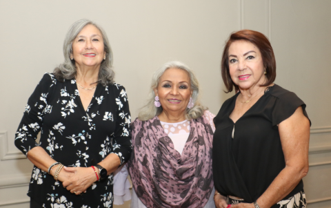 Cachita Montalvo, Cecilia Silva y Tere Rohde.