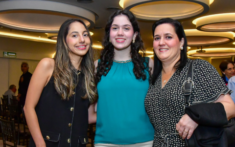 Eduarda Torres, María del Rocío Jácome y María Rocío Pino.