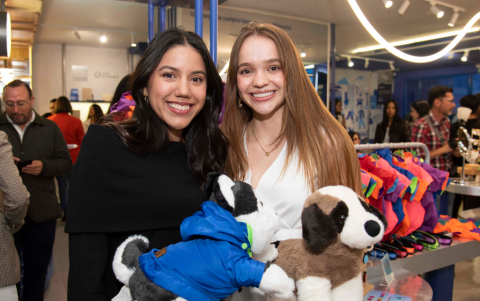 Andrea Noriega y Mikaela García.