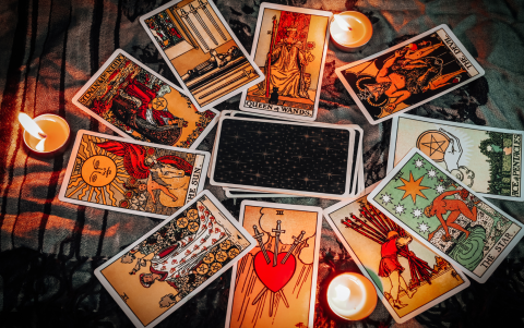 El tarot predice tu futuro.