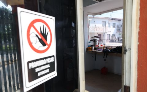 Vacía estaba este 9 de agosto la garita de seguridad de Málaga 2, doce horas después del asesinato de dos hombres.