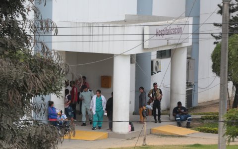 El pasado 10 de agosto, la jornada era normal en el Hospital Universitario de Guayaquil. Ese mismo día, el titular de la Defensoría del Pueblo recorrió el sitio en busca de explicaciones.