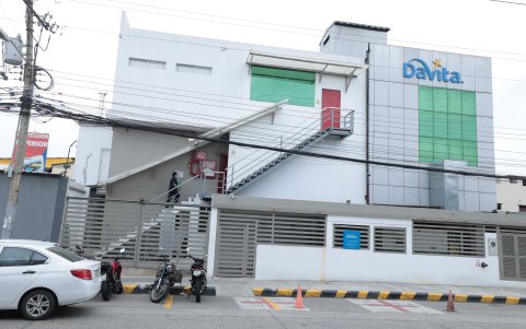 Una de las clínicas de diálisis del grupo Davita, en Guayaquil. Davita compró progresivamente once empresas en 2024. Dichas firmas operaban con el IESS desde hace más de una década.