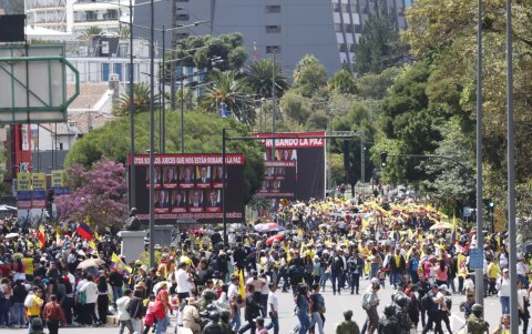 Este 12 de agosto aparecieron pancartas con las fotos de los nueves jueces de la Corte Constitucional.