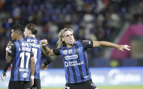 Claudio Spinelli abrió el marcador a favor de Independiente del Valle contra Mushuc Runa en los octavos de final de la Sudamericana.